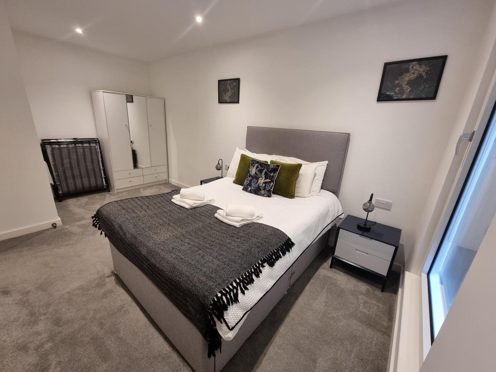Trafford Suite Modern 1 Bed With Cinema Room แมนเชสเตอร์ ภายนอก รูปภาพ