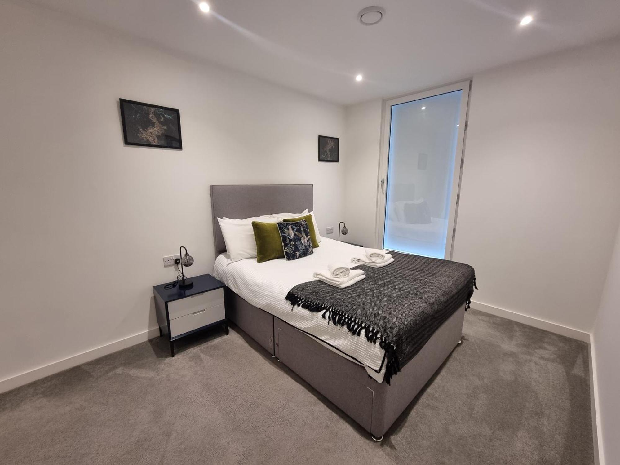 Trafford Suite Modern 1 Bed With Cinema Room แมนเชสเตอร์ ภายนอก รูปภาพ