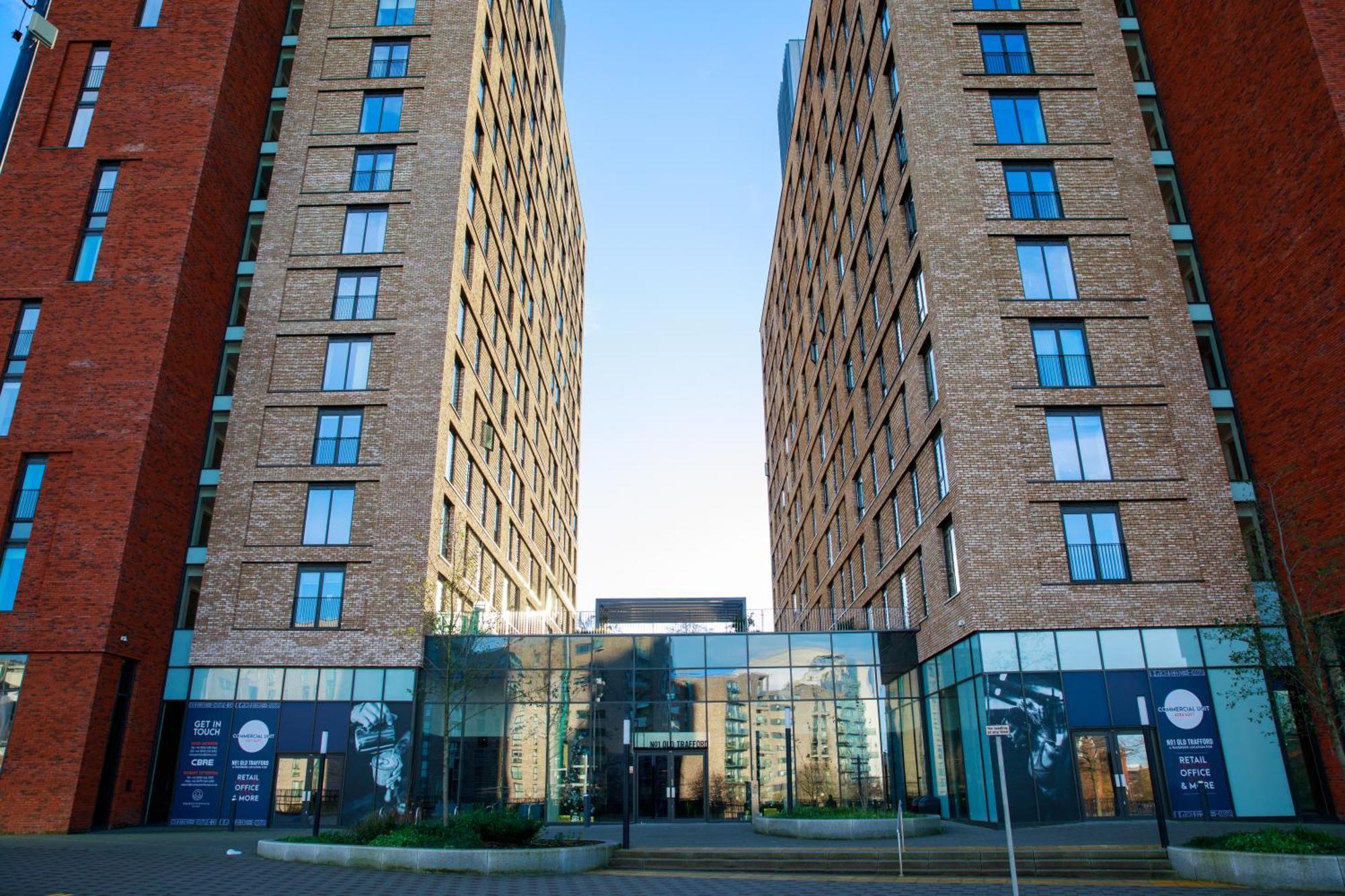 Trafford Suite Modern 1 Bed With Cinema Room แมนเชสเตอร์ ภายนอก รูปภาพ